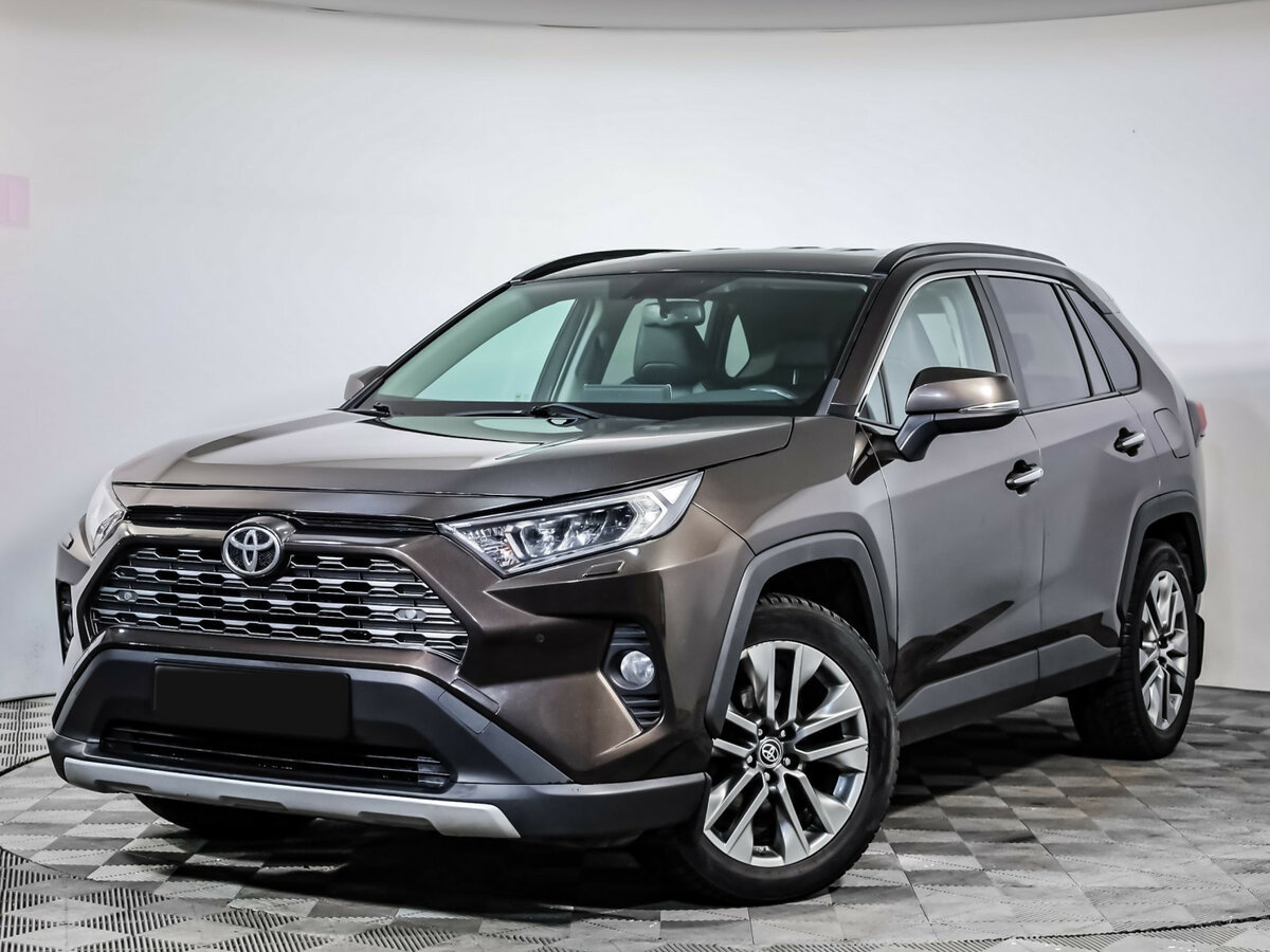 Toyota RAV4 2019 года с пробегом. Посмотреть фото