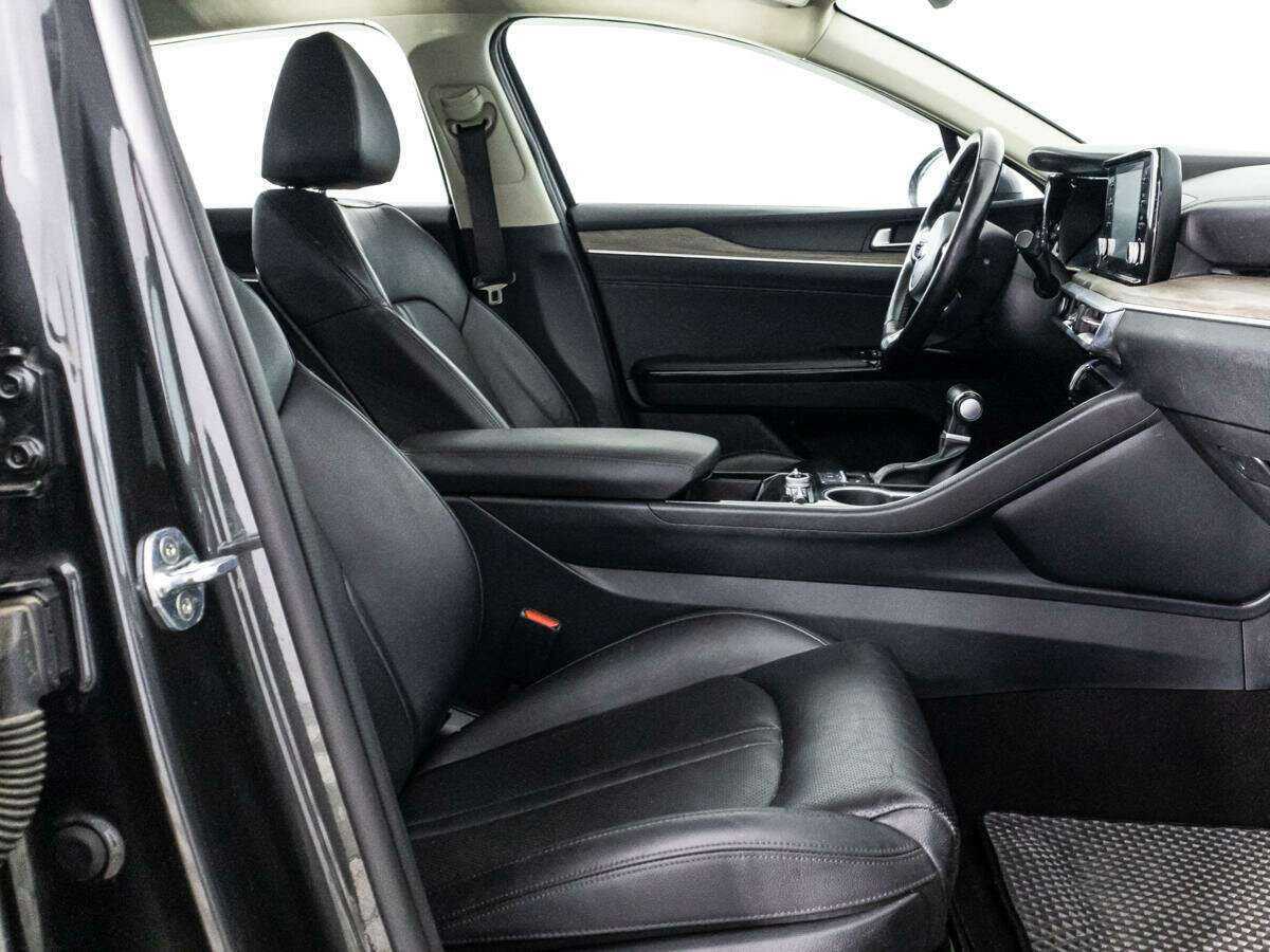 Kia K5 2021 года с пробегом. Фото: #14