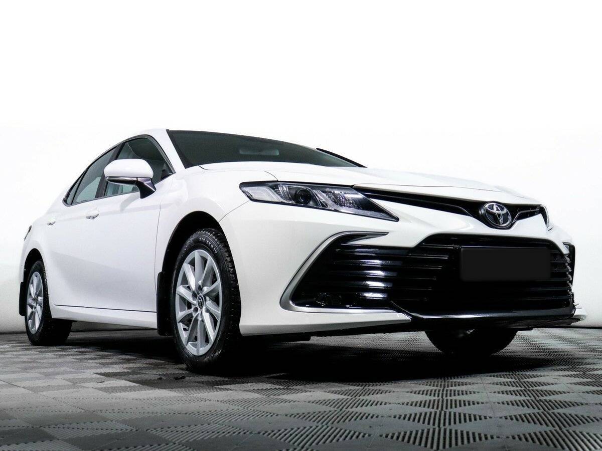 Toyota Camry 2021 года с пробегом. Фото: #18