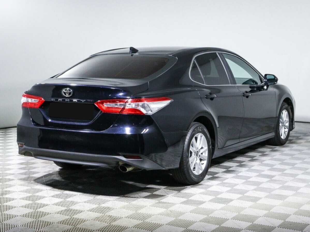 Toyota Camry 2019 года с пробегом. Фото: #4