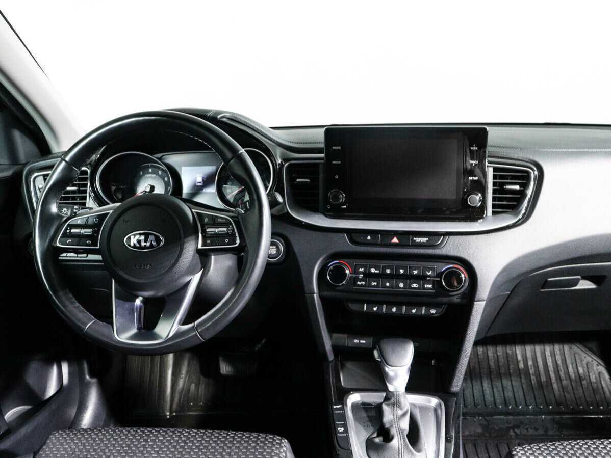 Kia Ceed 2020 года с пробегом. Фото: #9