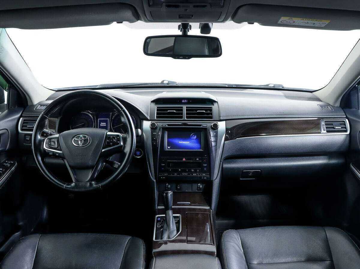 Toyota Camry 2017 года с пробегом. Фото: #9