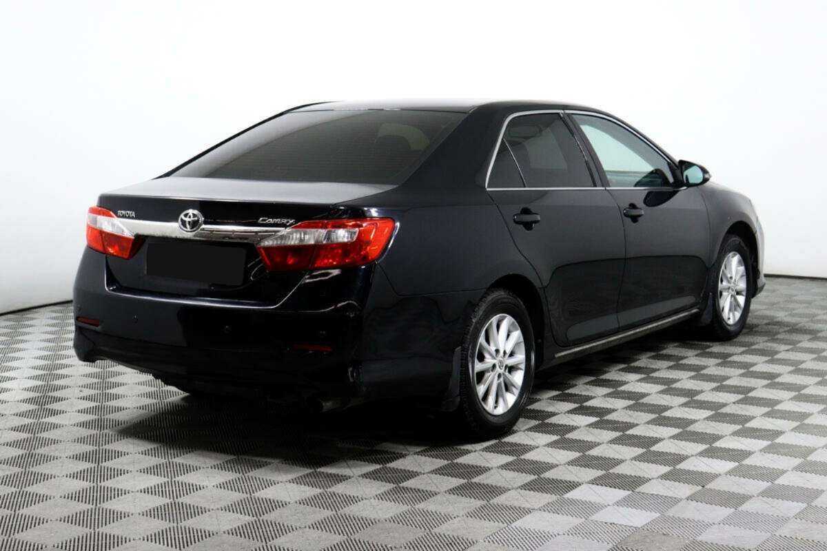Toyota Camry 2012 года с пробегом. Фото: #4