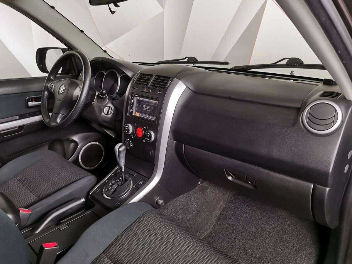 Suzuki Grand Vitara 2013 года с пробегом. Фото: #8
