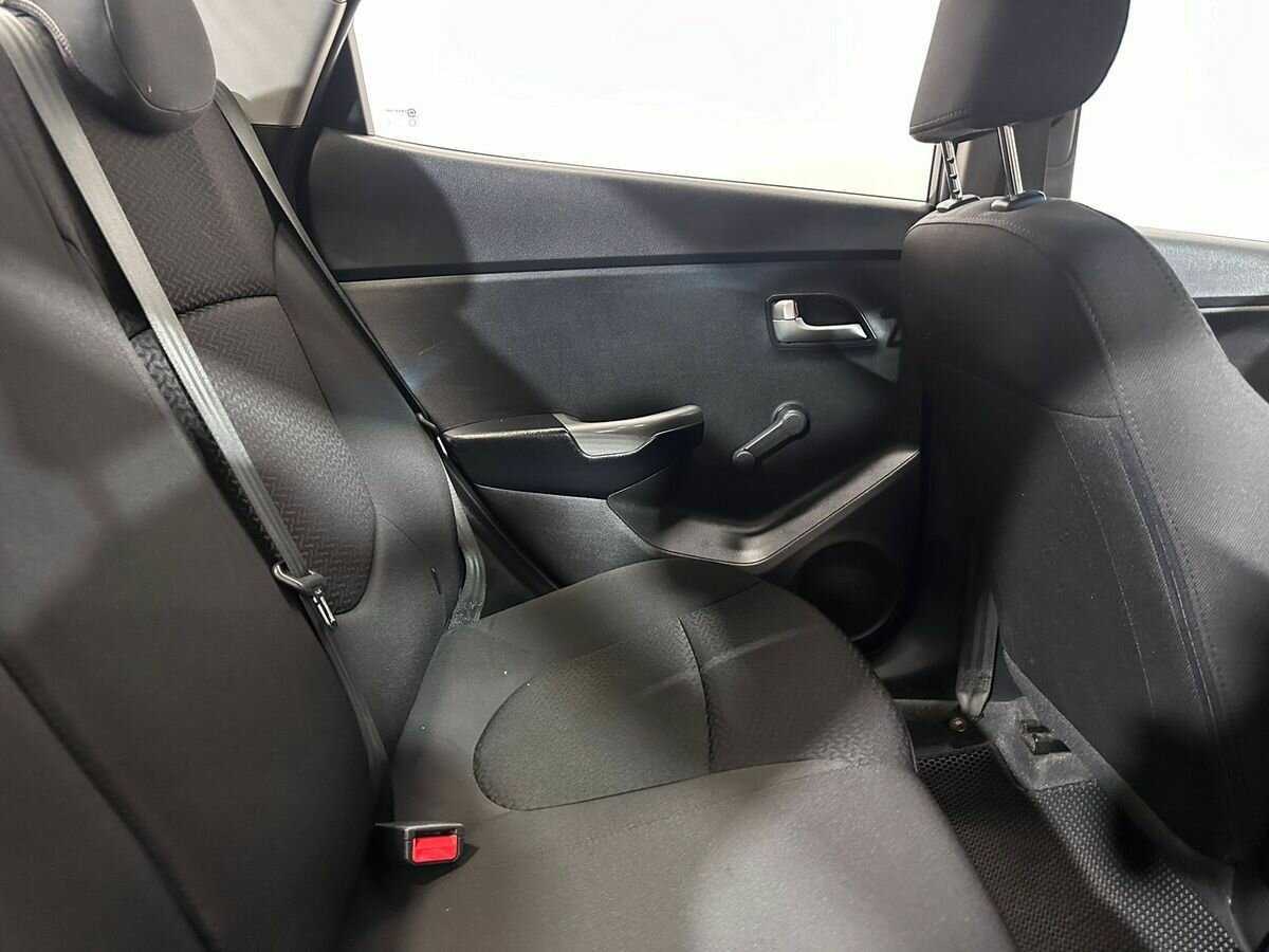 Kia Rio 2013 года с пробегом. Фото: #10