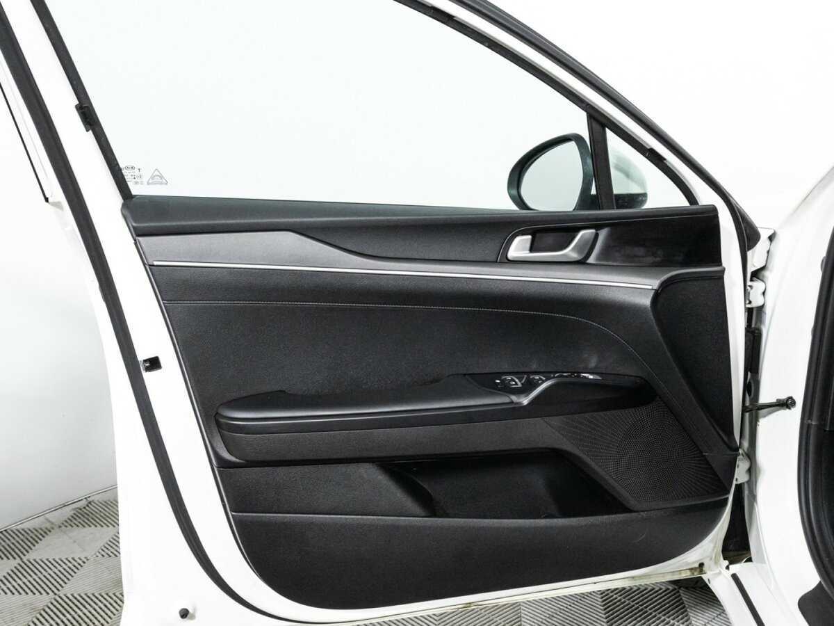 Kia K5 2021 года с пробегом. Фото: #22