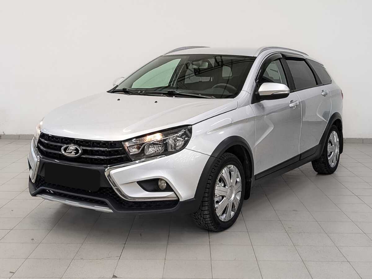 Lada (ВАЗ) Vesta 2018 года с пробегом. Посмотреть фото