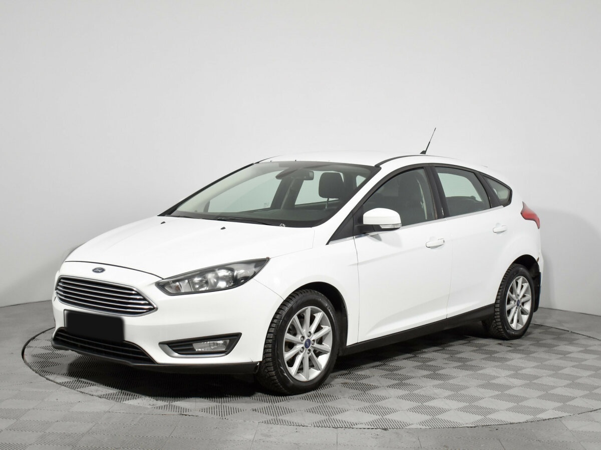 Ford Focus 2017 года с пробегом. Посмотреть фото