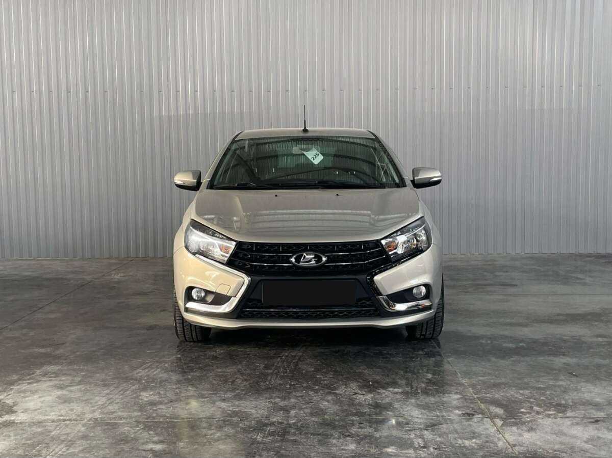 Lada (ВАЗ) Vesta 2017 года с пробегом. Фото: #1