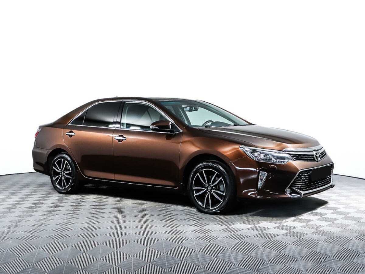 Toyota Camry 2017 года с пробегом. Фото: #2