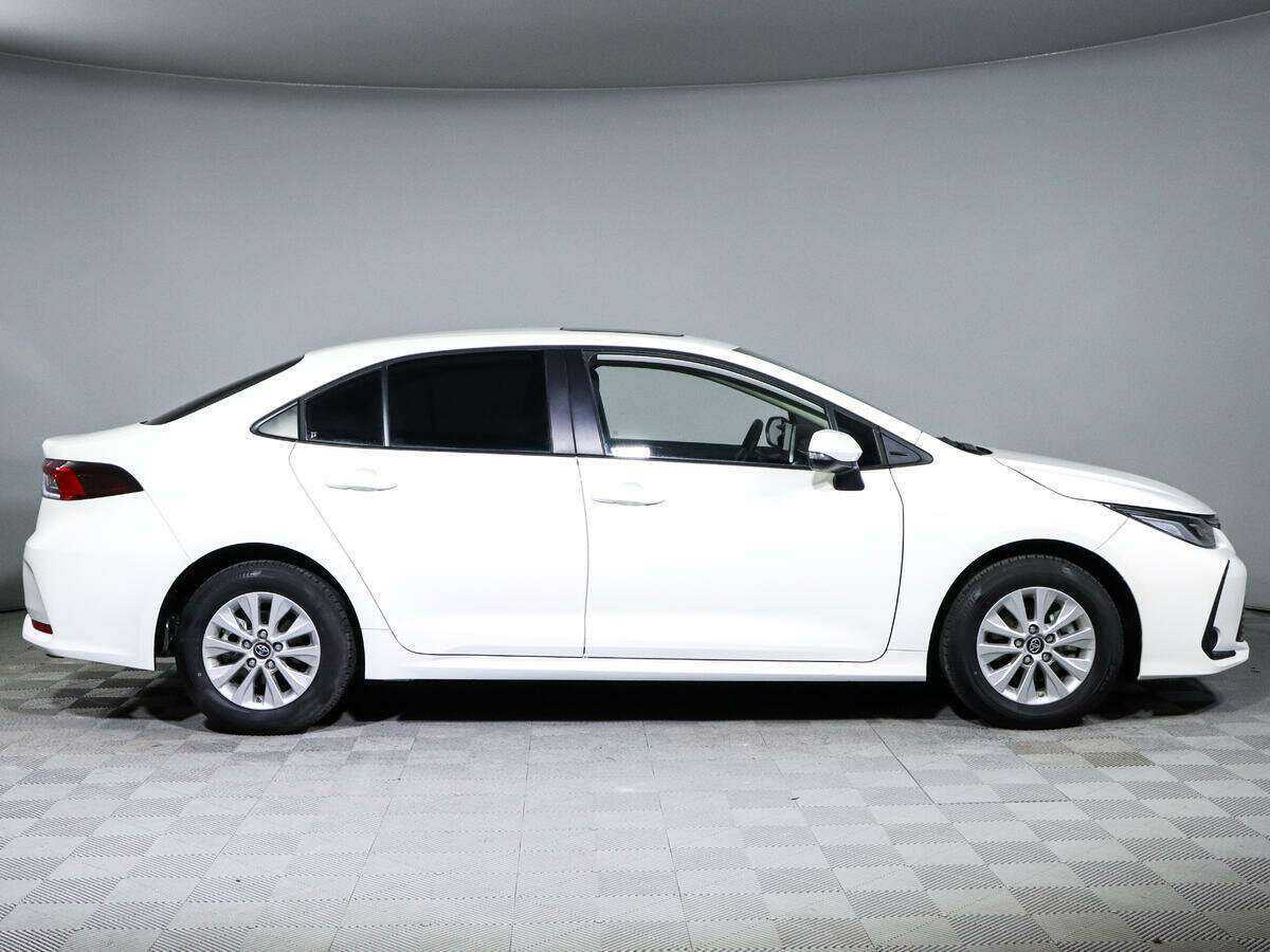 Toyota Corolla 2022 года с пробегом. Фото: #3