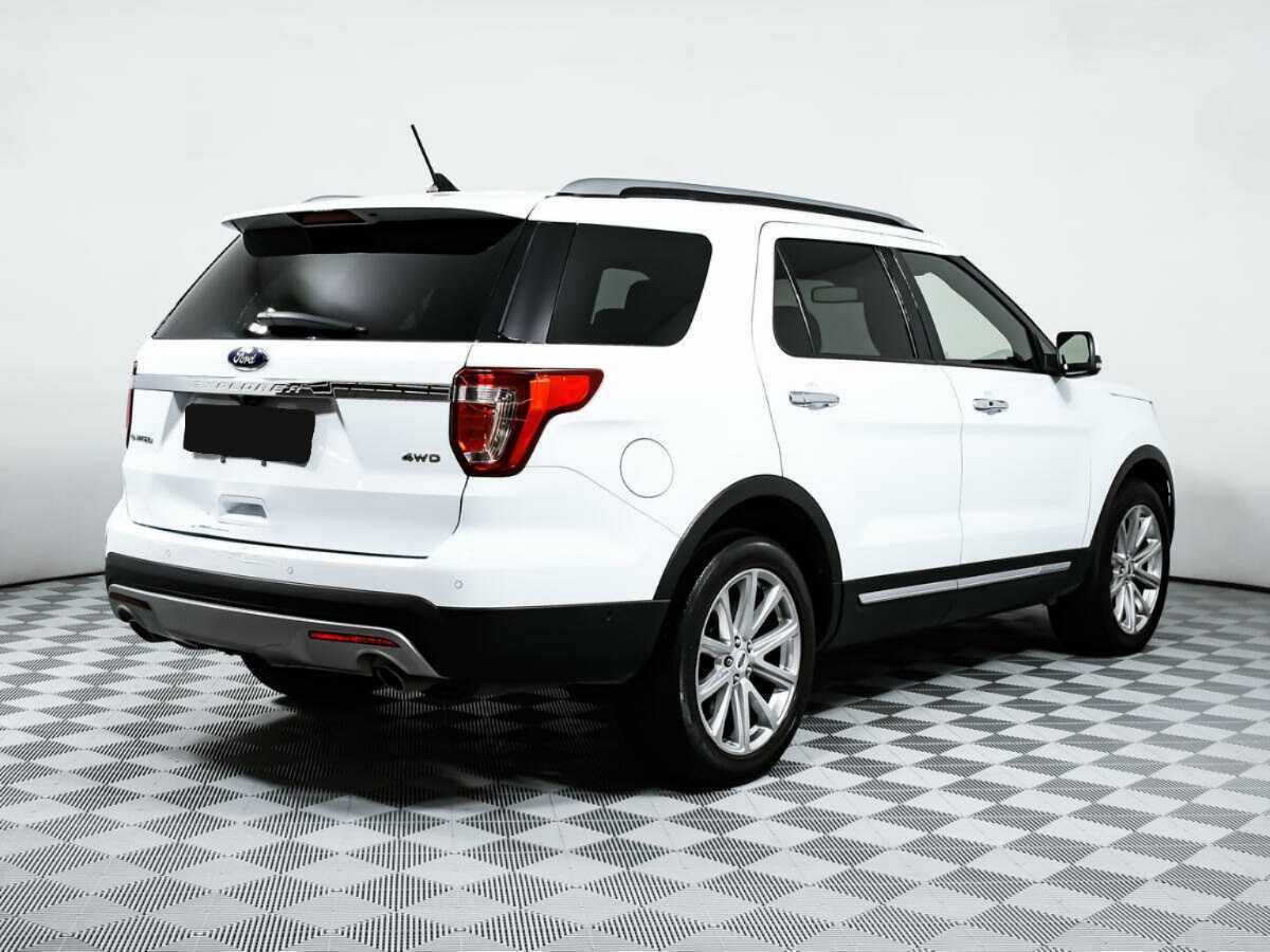 Ford Explorer 2017 года с пробегом. Фото: #3