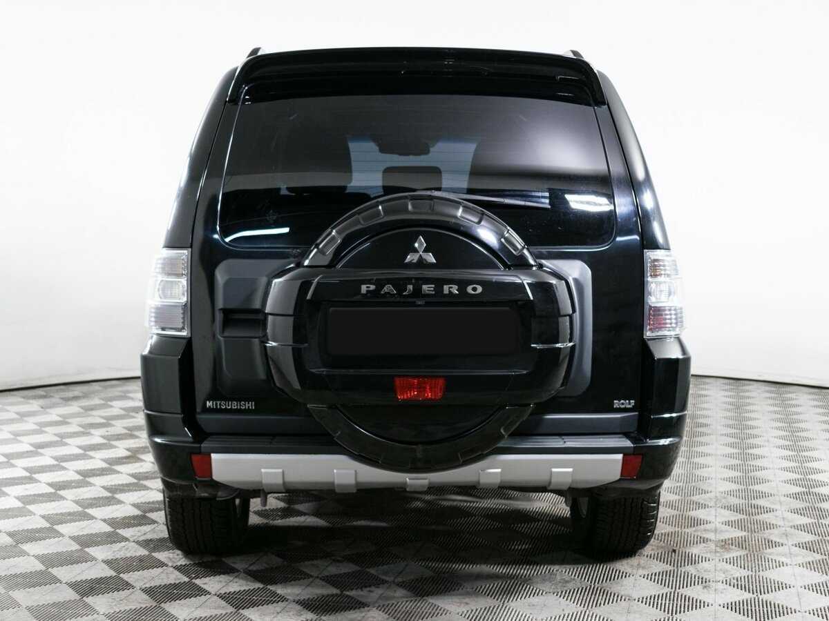 Mitsubishi Pajero 2013 года с пробегом. Фото: #3