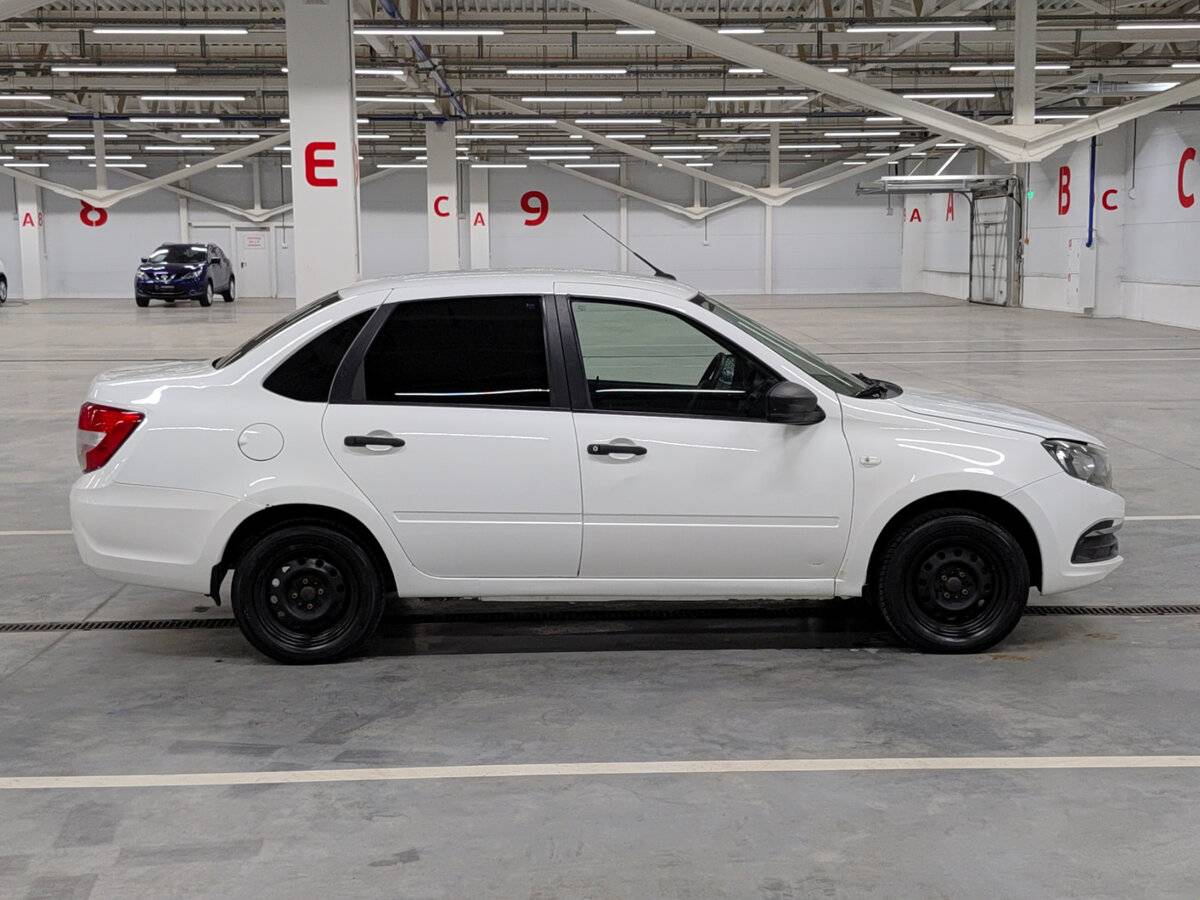 Lada (ВАЗ) Granta 2019 года с пробегом. Фото: #3