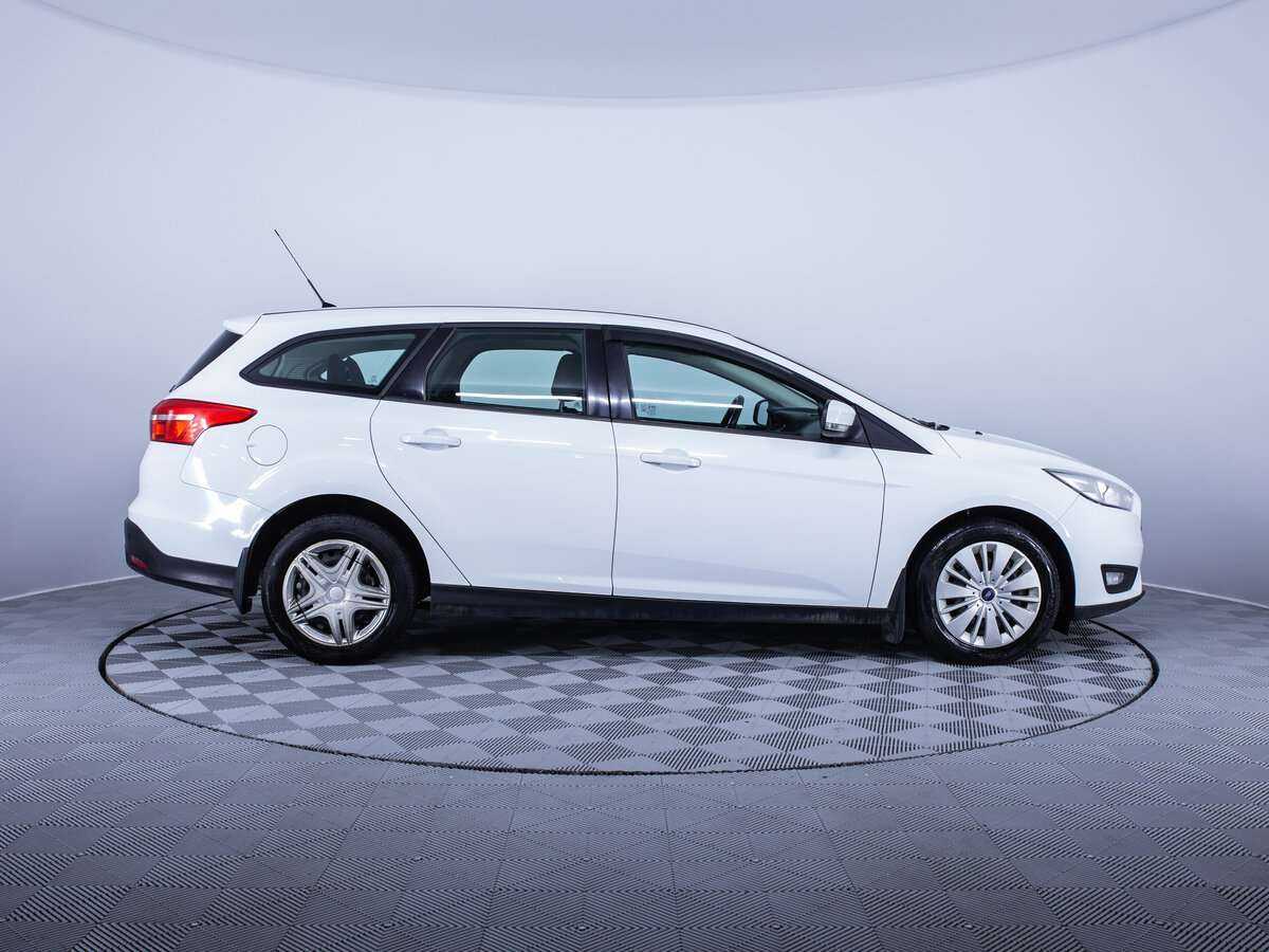 Ford Focus 2015 года с пробегом. Фото: #3
