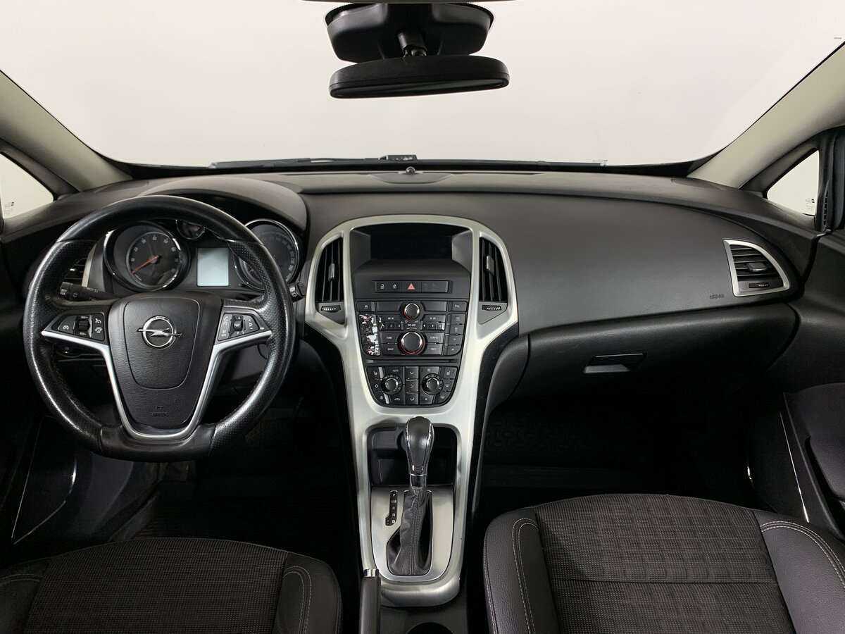 Opel Astra 2012 года с пробегом. Фото: #7