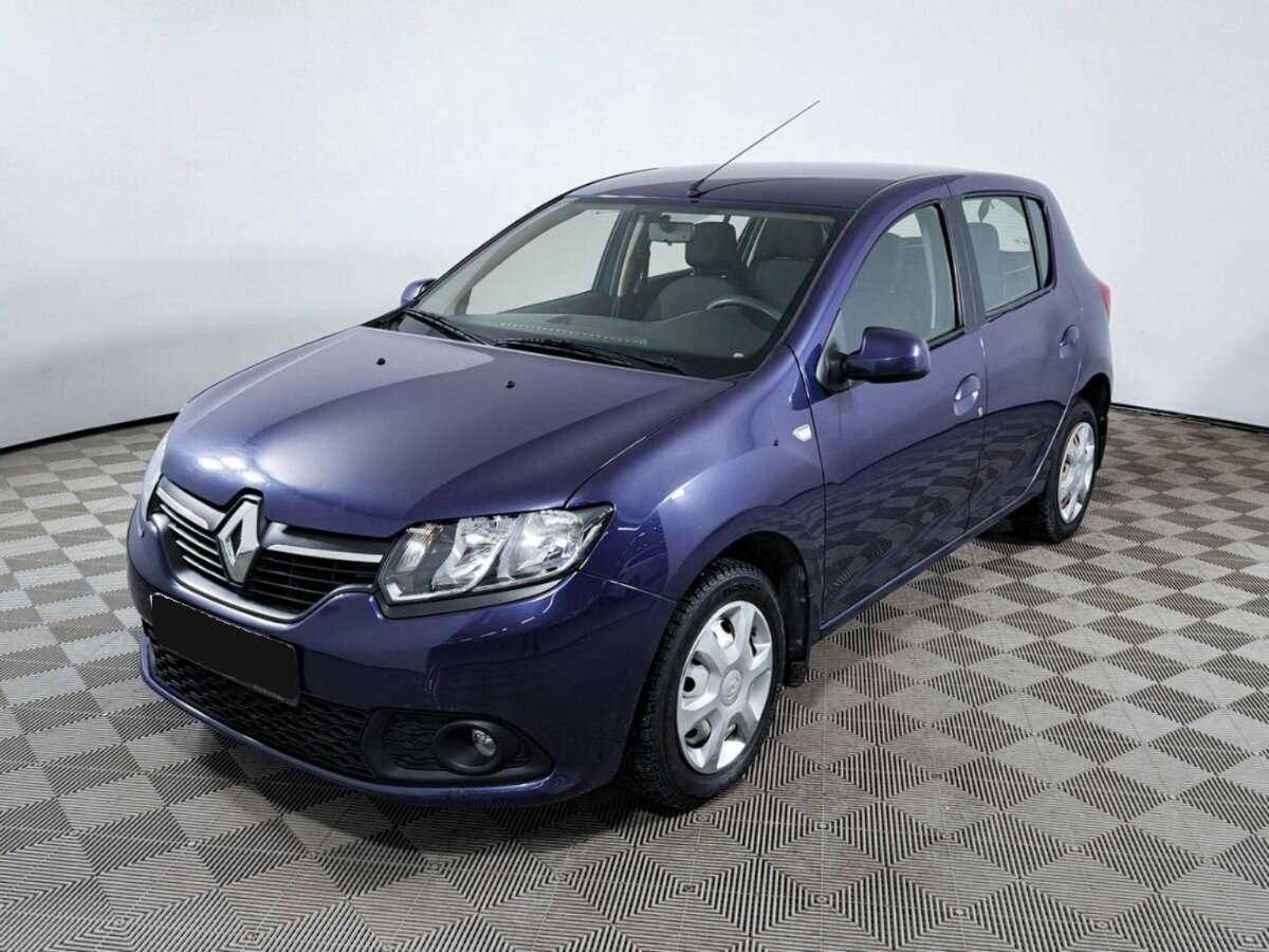 Renault Sandero 2015 года с пробегом. Посмотреть фото