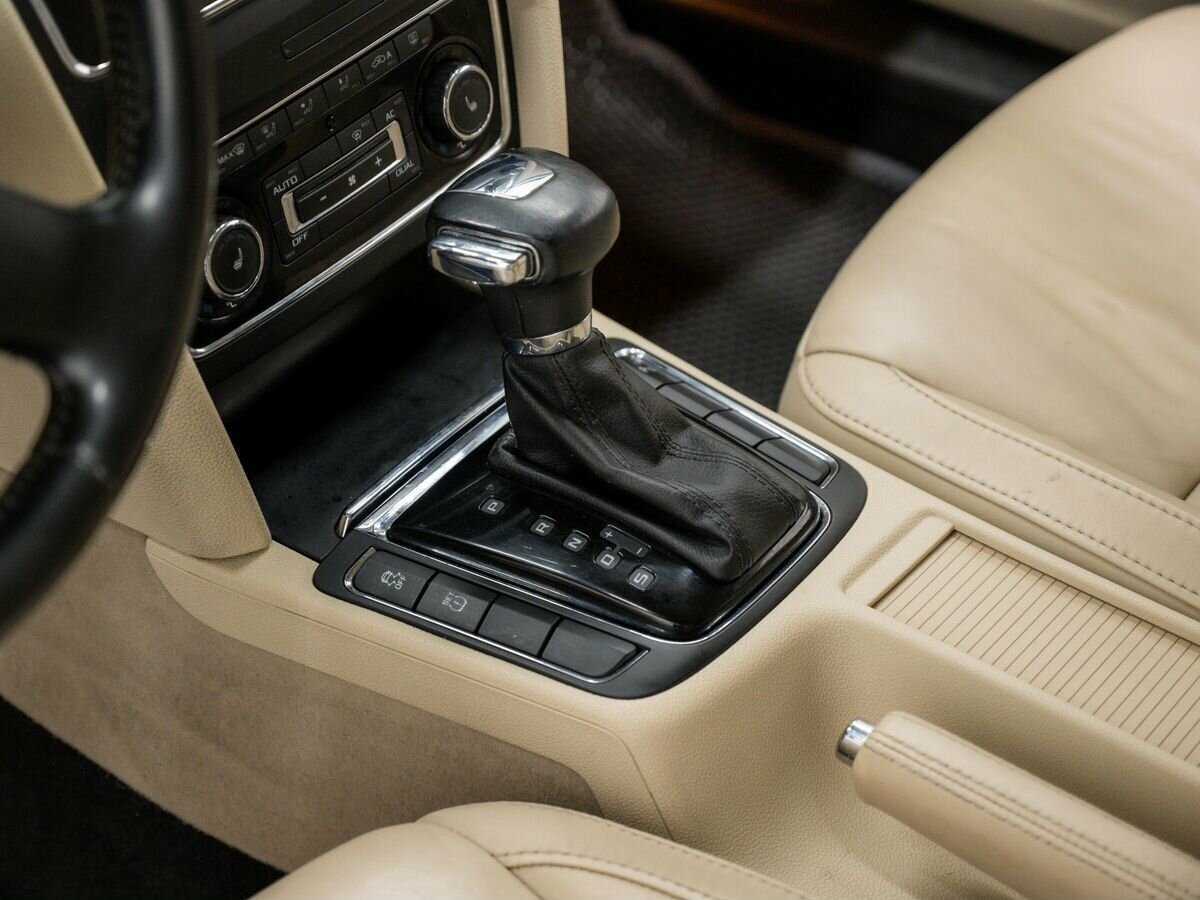 Skoda Superb 2012 года с пробегом. Фото: #17