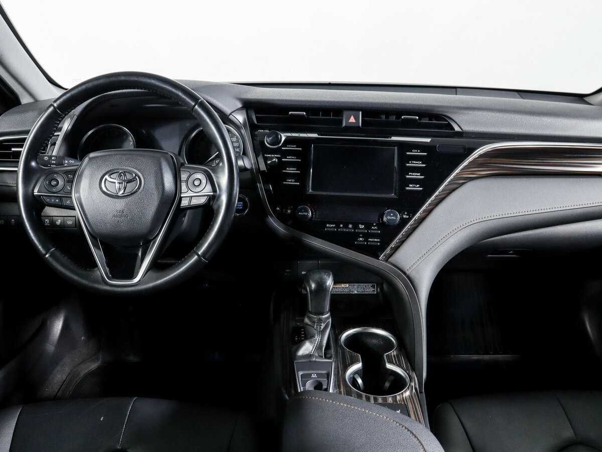 Toyota Camry 2019 года с пробегом. Фото: #11