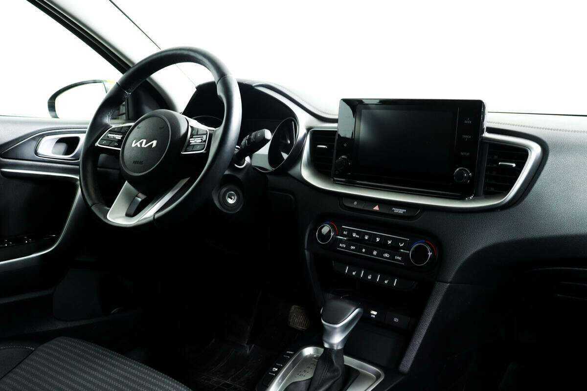 Kia XCeed 2021 года с пробегом. Фото: #8