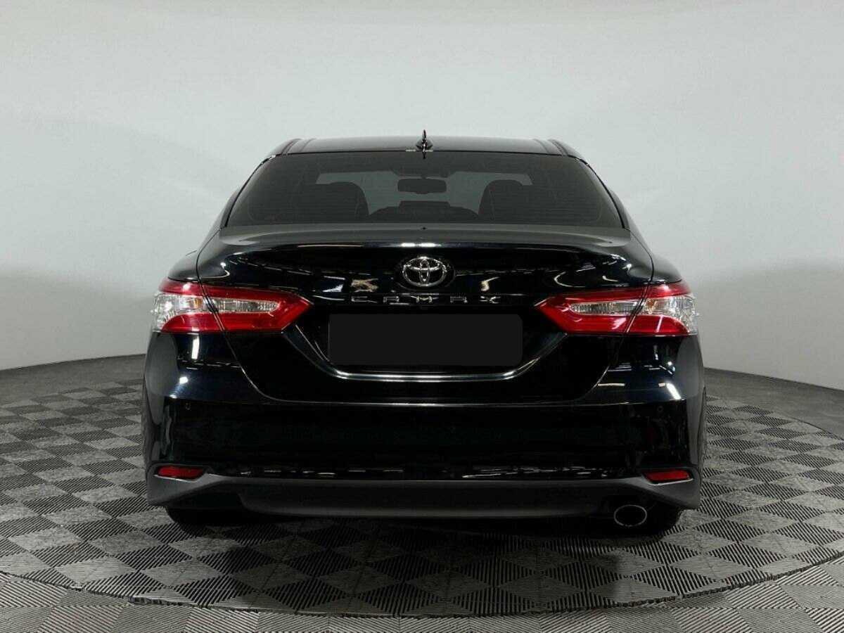 Toyota Camry 2019 года с пробегом. Фото: #4