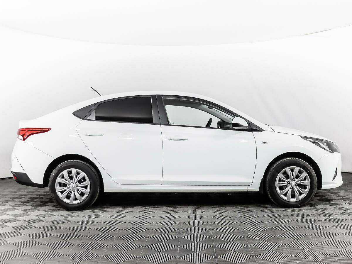 Hyundai Solaris 2020 года с пробегом. Фото: #3