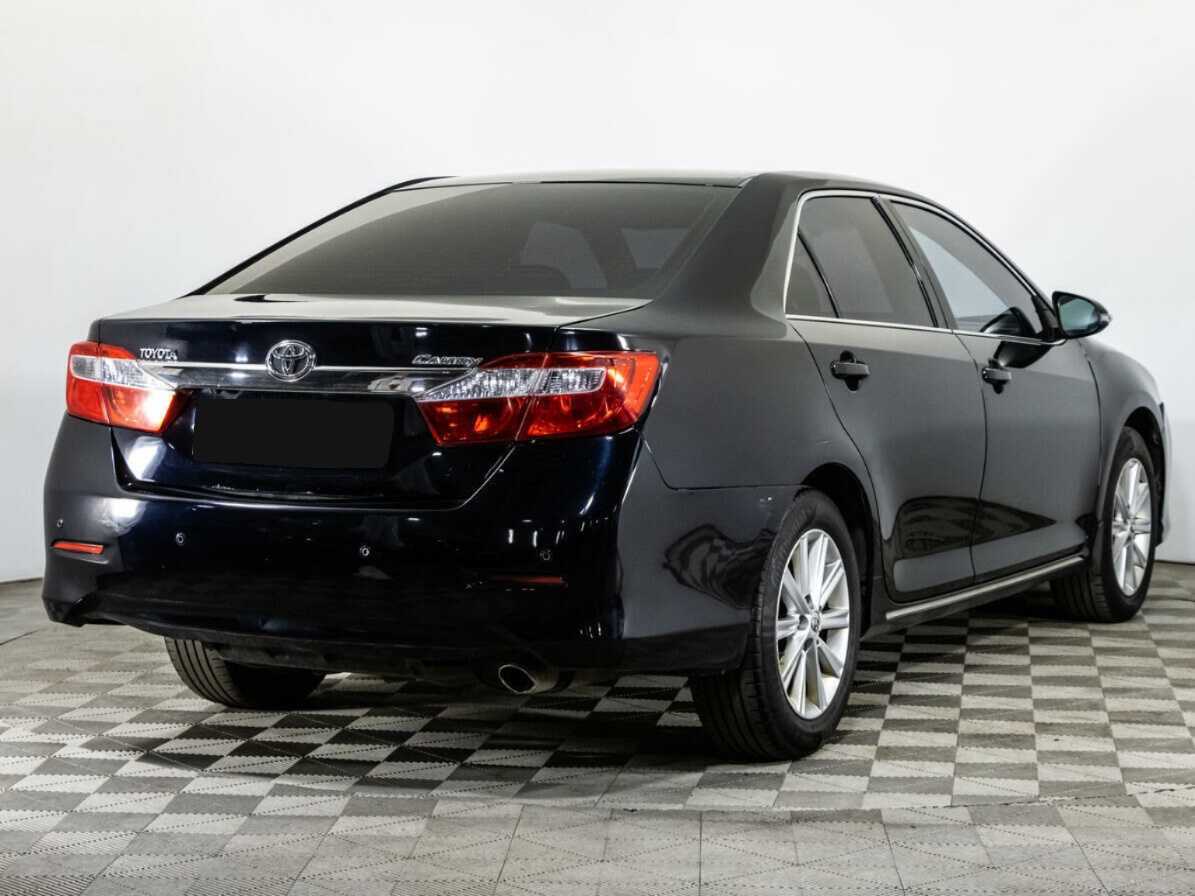 Toyota Camry 2014 года с пробегом. Фото: #3