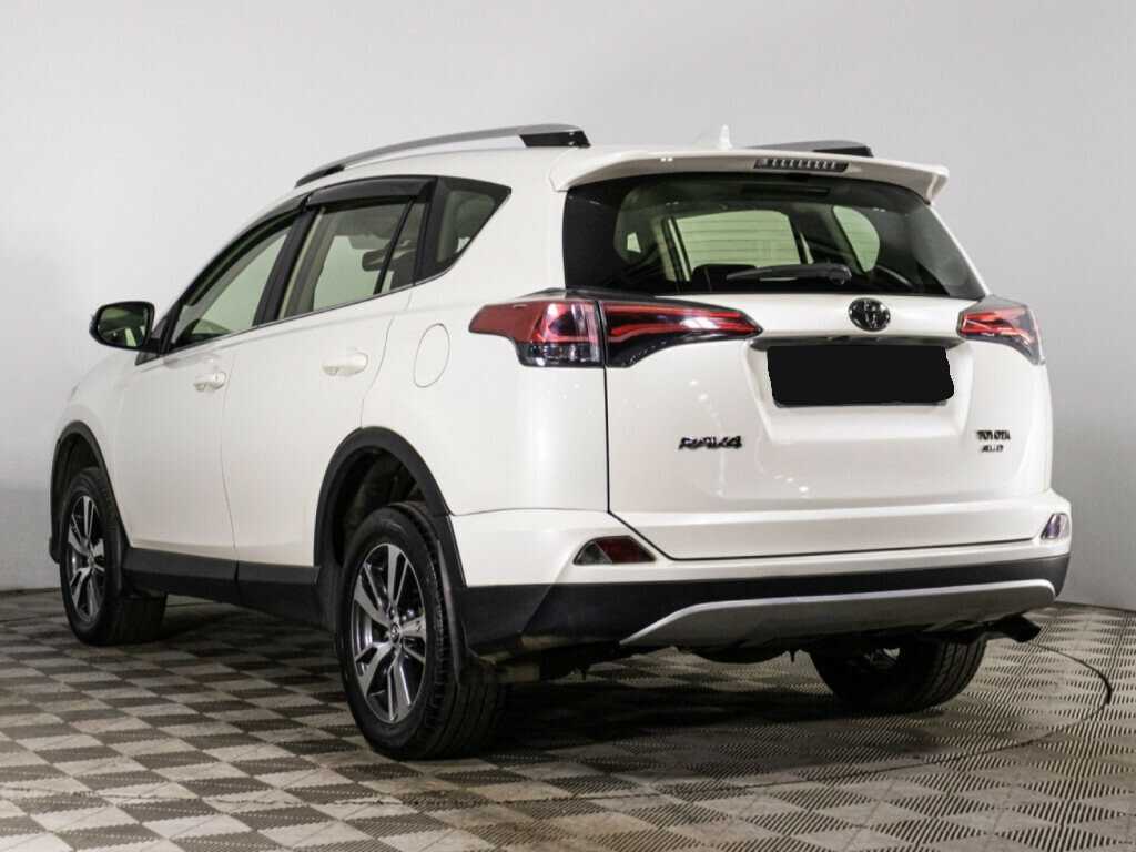 Toyota RAV4 2016 года с пробегом. Фото: #6