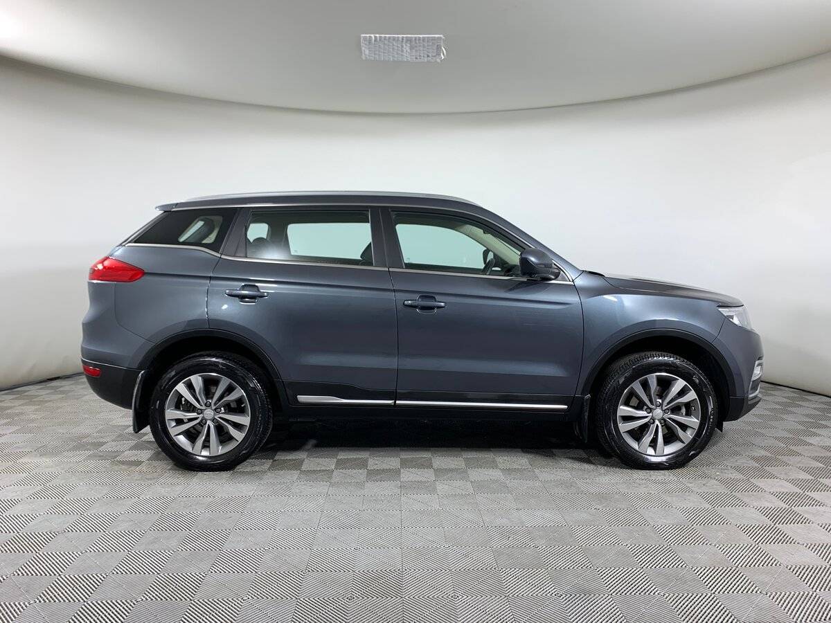 Geely Atlas 2021 года с пробегом. Фото: #3