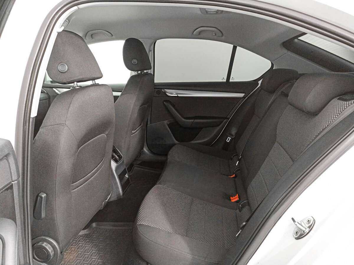 Skoda Octavia 2014 года с пробегом. Фото: #9