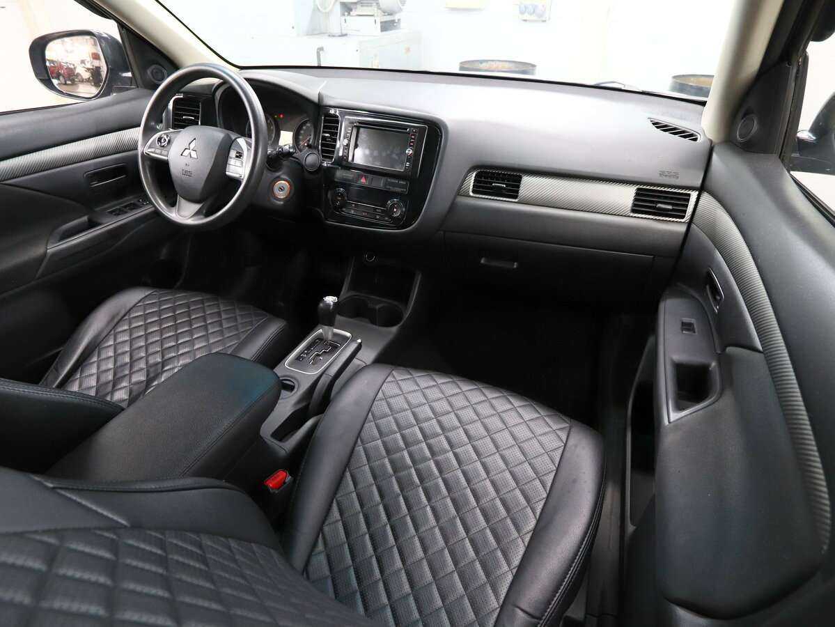 Mitsubishi Outlander 2013 года с пробегом. Фото: #13