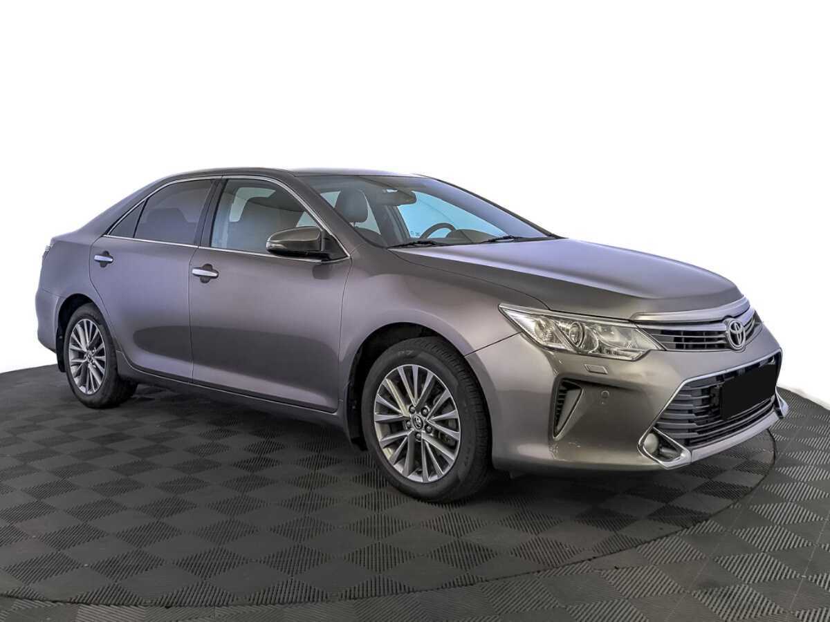 Toyota Camry 2016 года с пробегом. Фото: #2