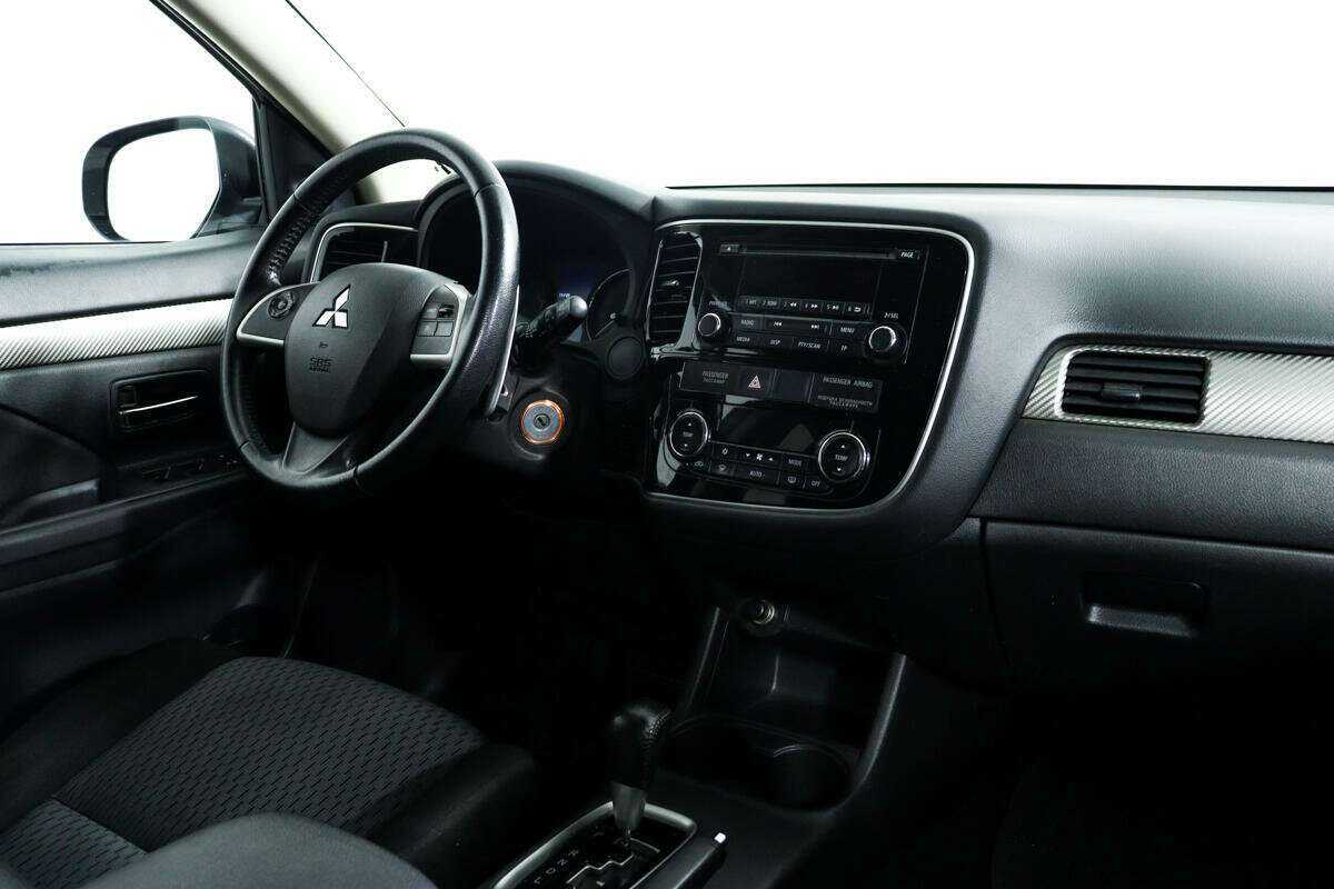 Mitsubishi Outlander 2013 года с пробегом. Фото: #8