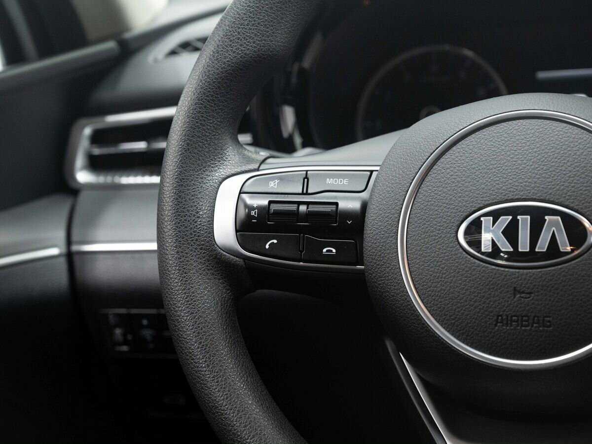 Kia K5 2021 года с пробегом. Фото: #16