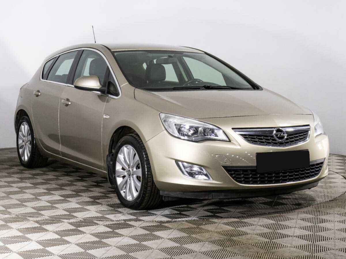 Opel Astra 2012 года с пробегом. Фото: #2