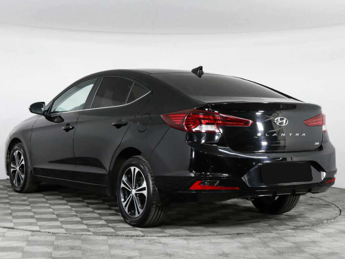 Hyundai Elantra 2019 года с пробегом. Фото: #6