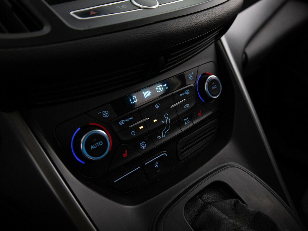 Ford Kuga 2017 года с пробегом. Фото: #9