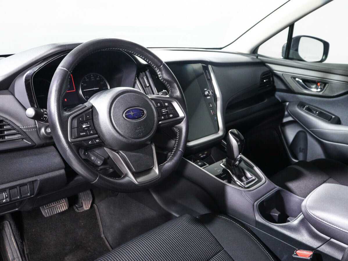 Subaru Legacy 2020 года с пробегом. Фото: #11