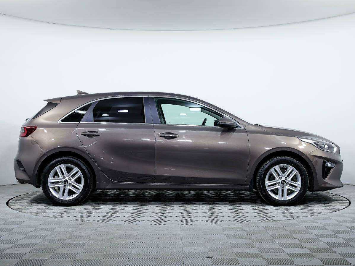 Kia Ceed 2020 года с пробегом. Фото: #2