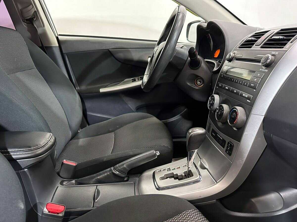 Toyota Corolla 2012 года с пробегом. Фото: #9