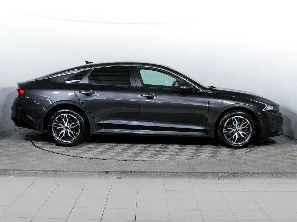 Kia K5 2021 года с пробегом. Фото: #3