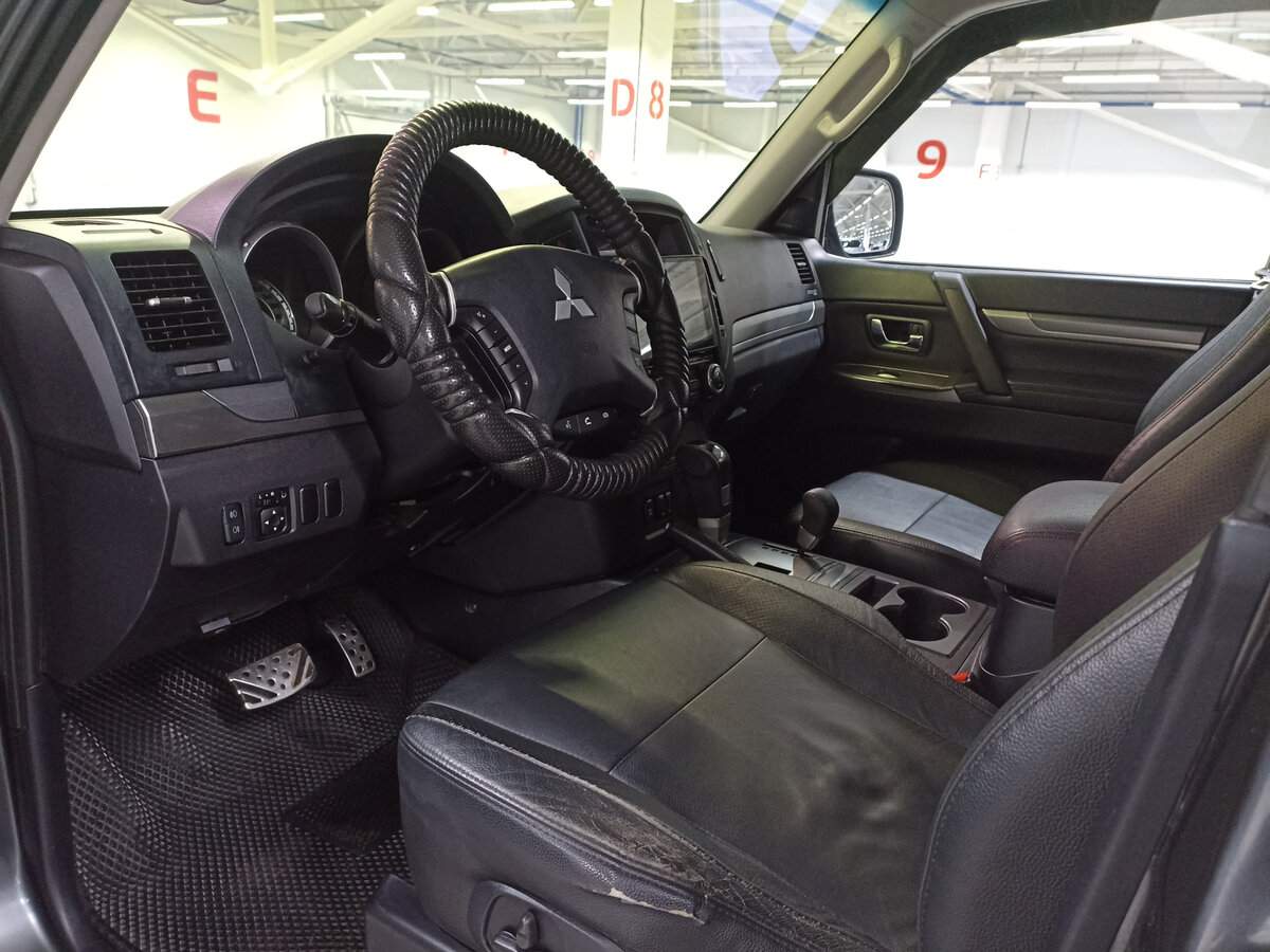 Mitsubishi Pajero 2012 года с пробегом. Фото: #15