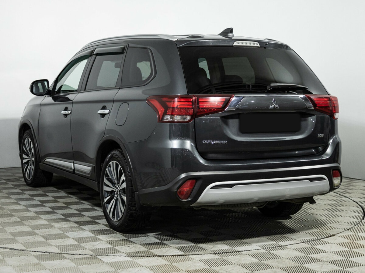 Mitsubishi Outlander 2020 года с пробегом. Фото: #5
