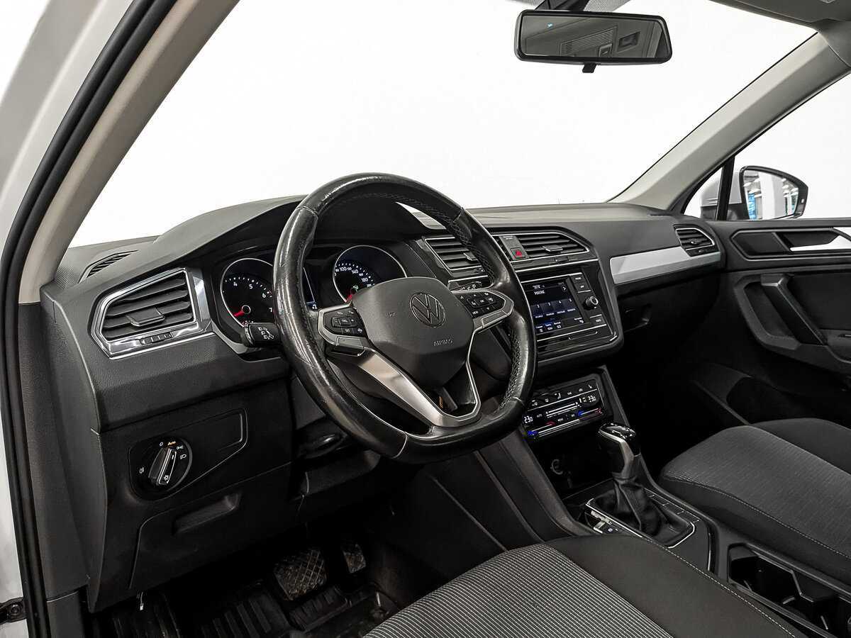 Volkswagen Tiguan 2021 года с пробегом. Фото: #12