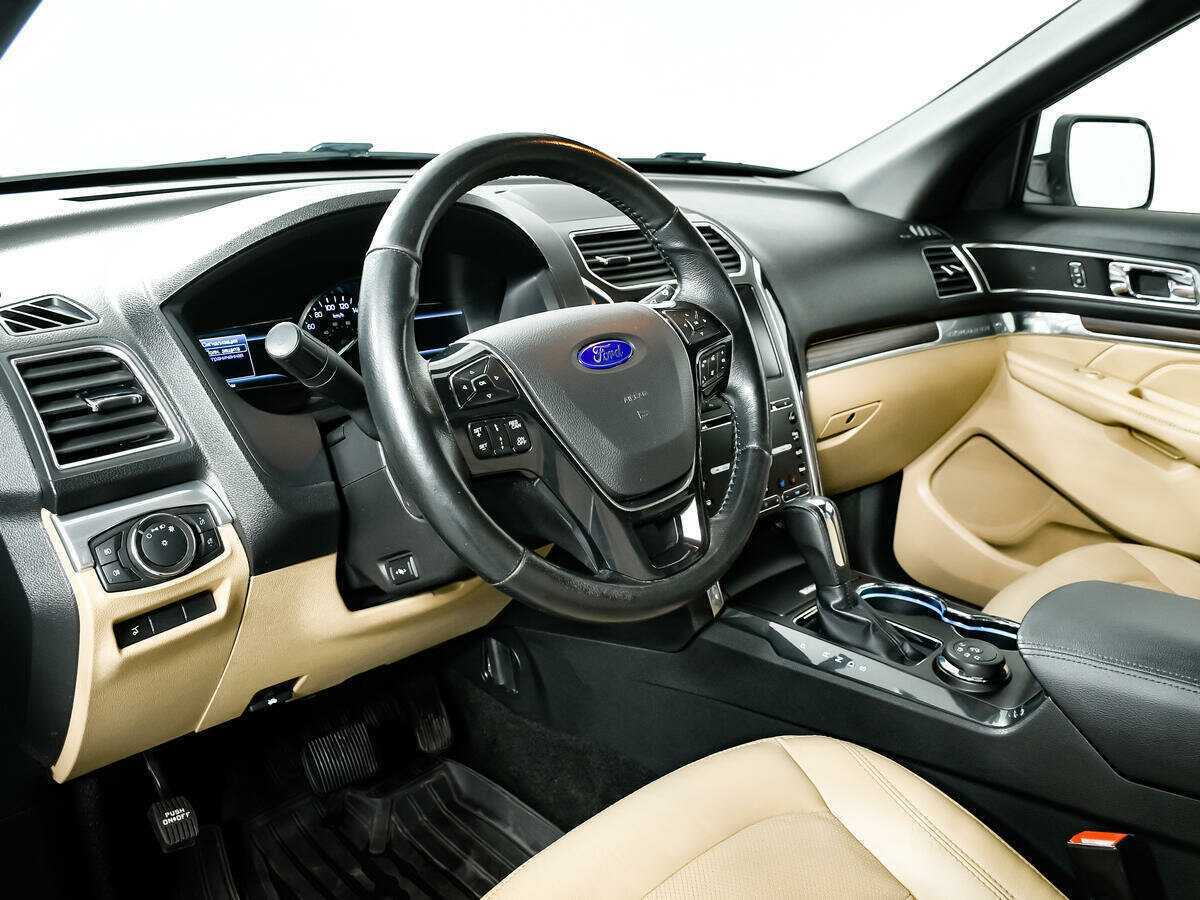 Ford Explorer 2017 года с пробегом. Фото: #11