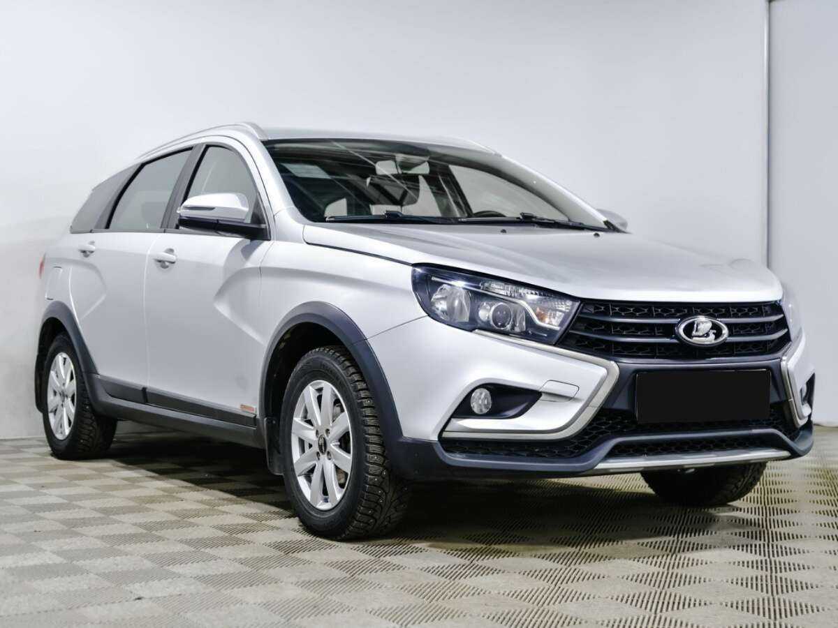 Lada (ВАЗ) Vesta 2021 года с пробегом. Фото: #2