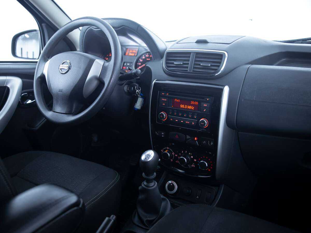 Nissan Terrano 2015 года с пробегом. Фото: #10