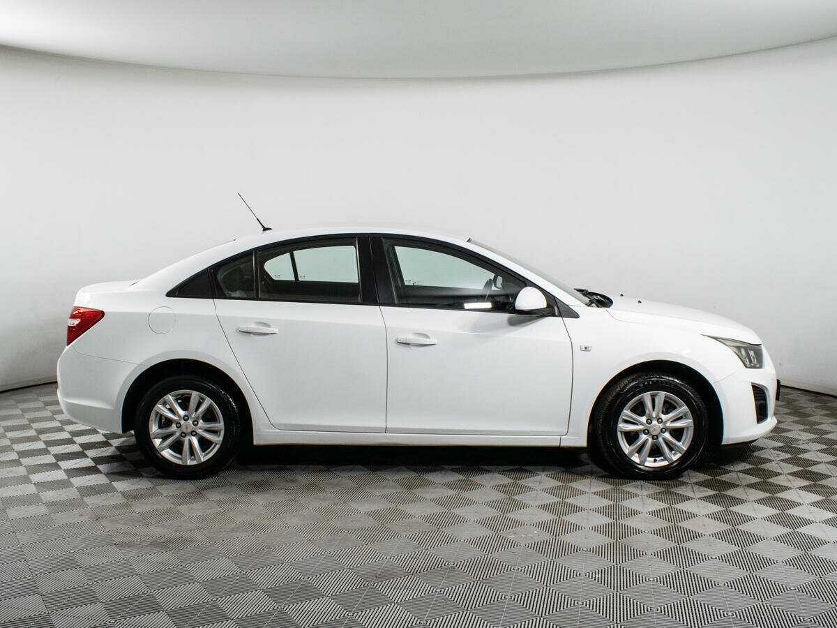 Chevrolet Cruze 2013 года с пробегом. Фото: #3