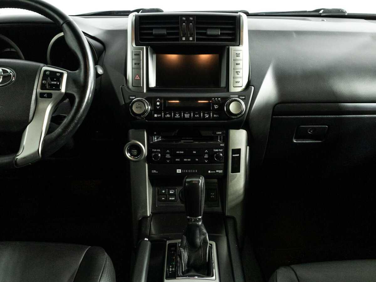 Toyota Land Cruiser Prado 2012 года с пробегом. Фото: #12