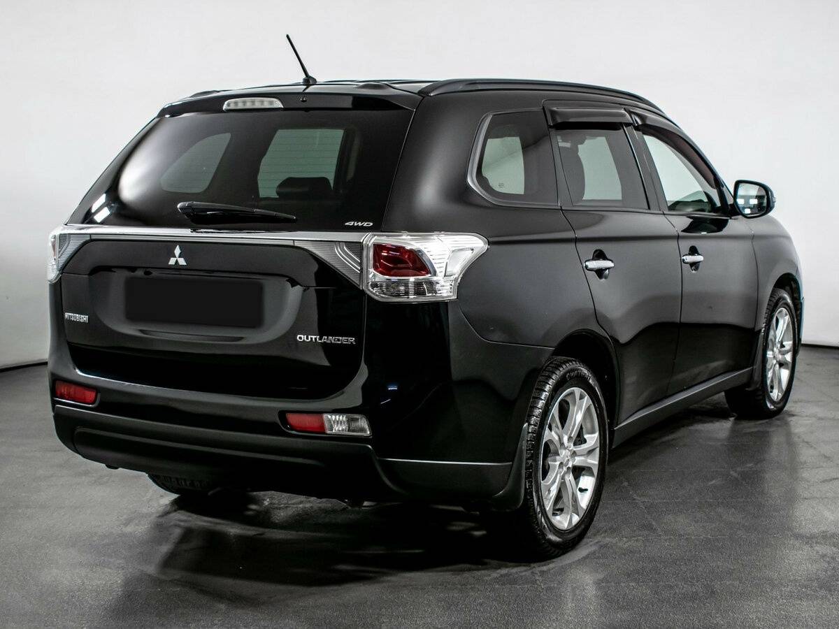 Mitsubishi Outlander 2013 года с пробегом. Фото: #4